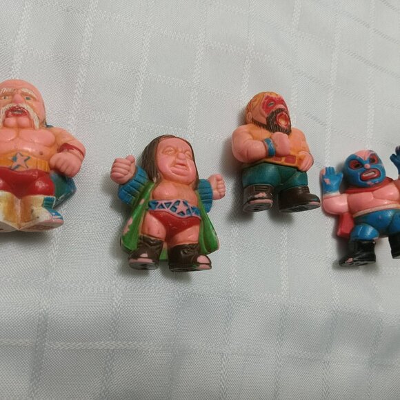 Vintage 1986 Four (4) Mini Wrestler 1.5" Rubber PVC Figure Figurine Toy - Picture 3 of 4